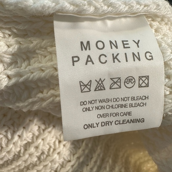 Asymmetrical Sweater Money Packing Diagonal One Sleeve Knit Sweater Cream - Picture 13 of 14